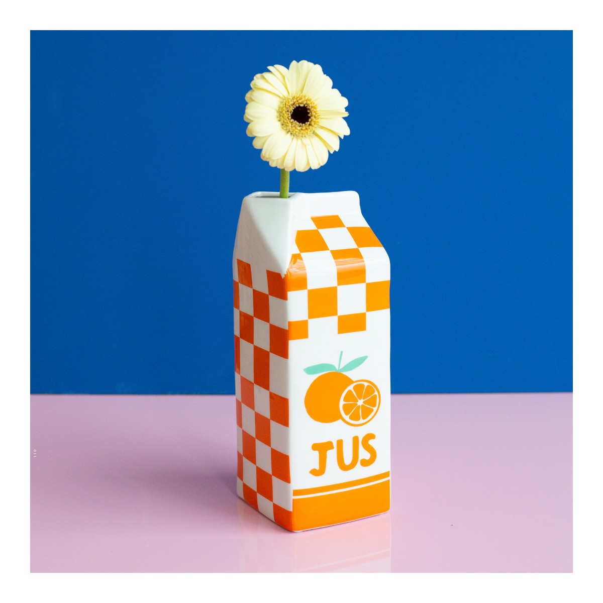 Vase brique de jus d'orange, Studio Rosalie