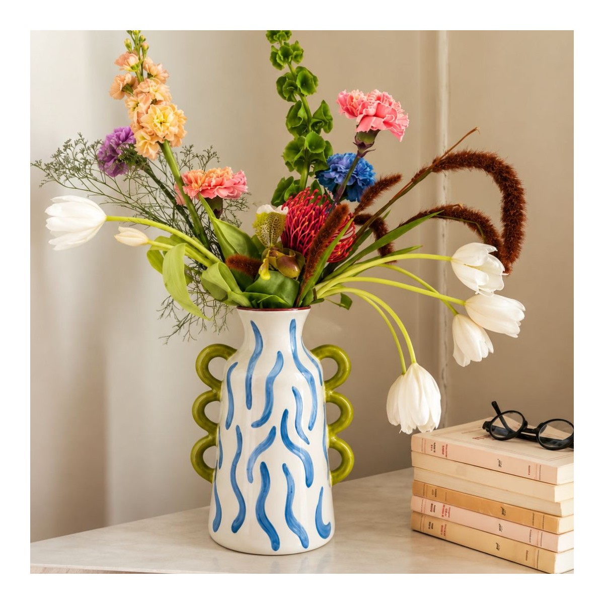Vase zébré bleu peint à la main, Roséa