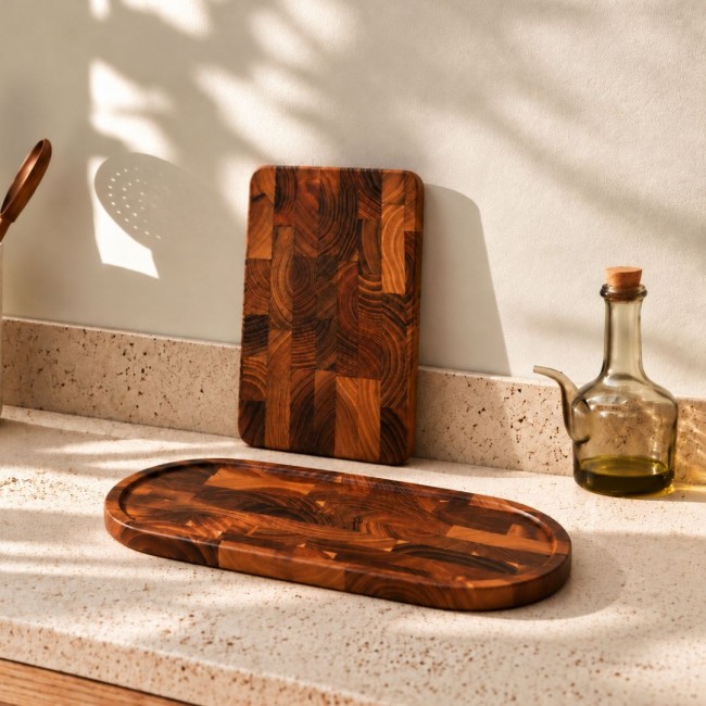 Planche ovale en bois de teck, Atelier Bois