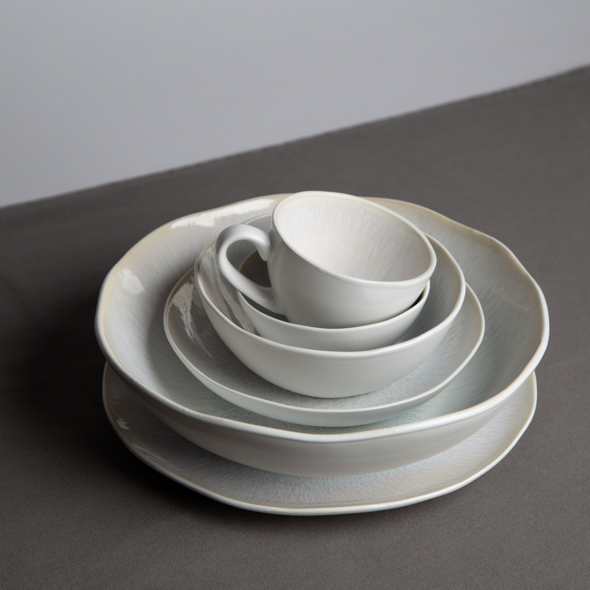 EC-NUBSERV18 Service d'assiettes et bols 18 pièces, NUAGE