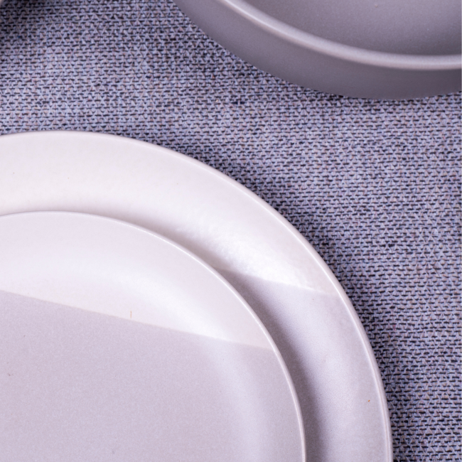 Lot de 6 grandes assiettes, TERRE DE SIENNE Lot de 6 grandes assiettes, TERRE DE SIENNE