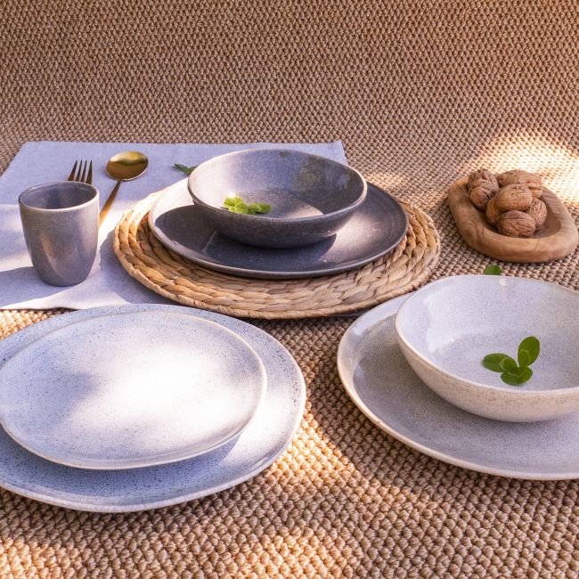 Service d'assiettes 18 pièces, ZAO Service d'assiettes 18 pièces, ZAO