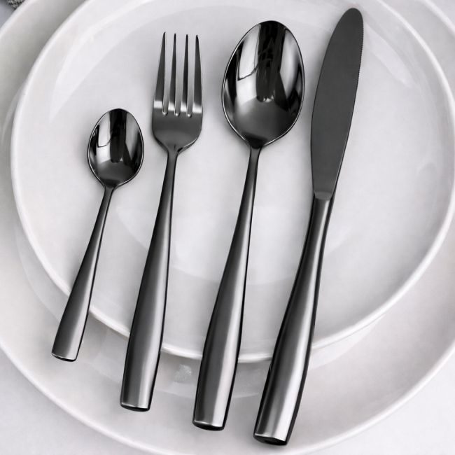 Ménagère 16 couverts, YUCATAN