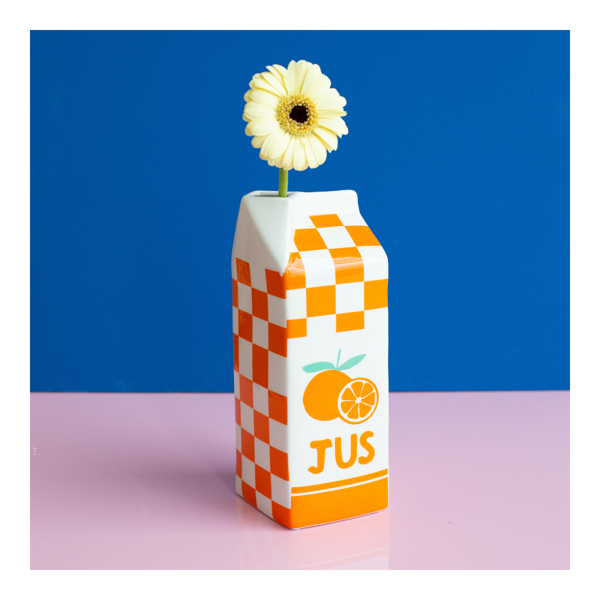 Vase brique de jus d'orange, Studio Rosalie