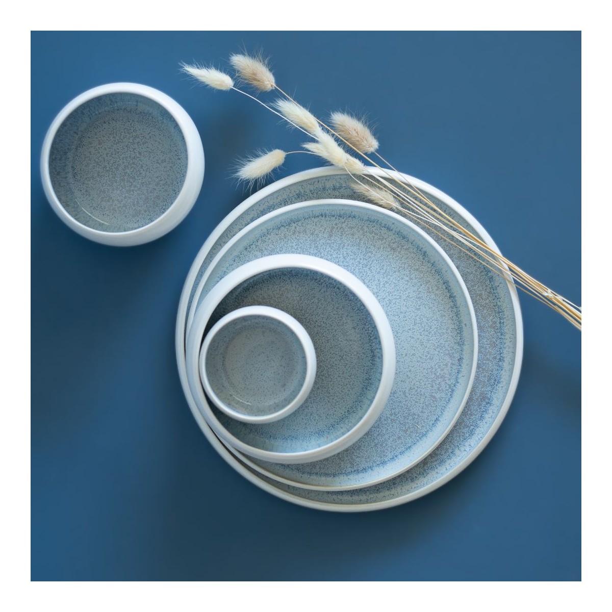 Lot de 4 grandes assiettes, BOREA