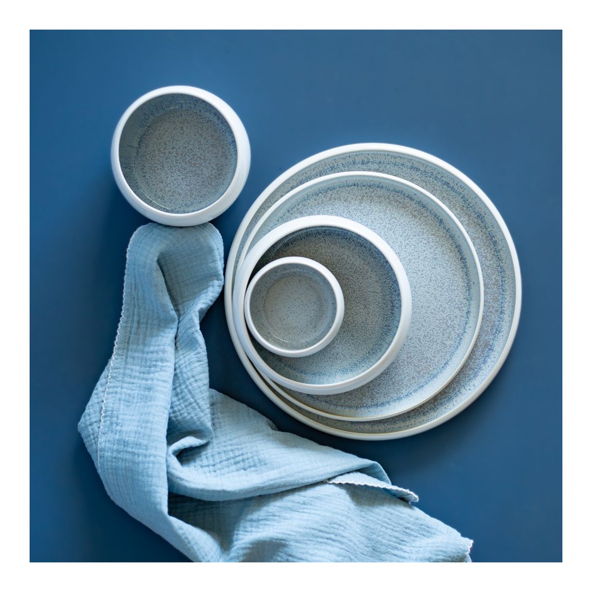 Lot de 4 petites assiettes, BOREA