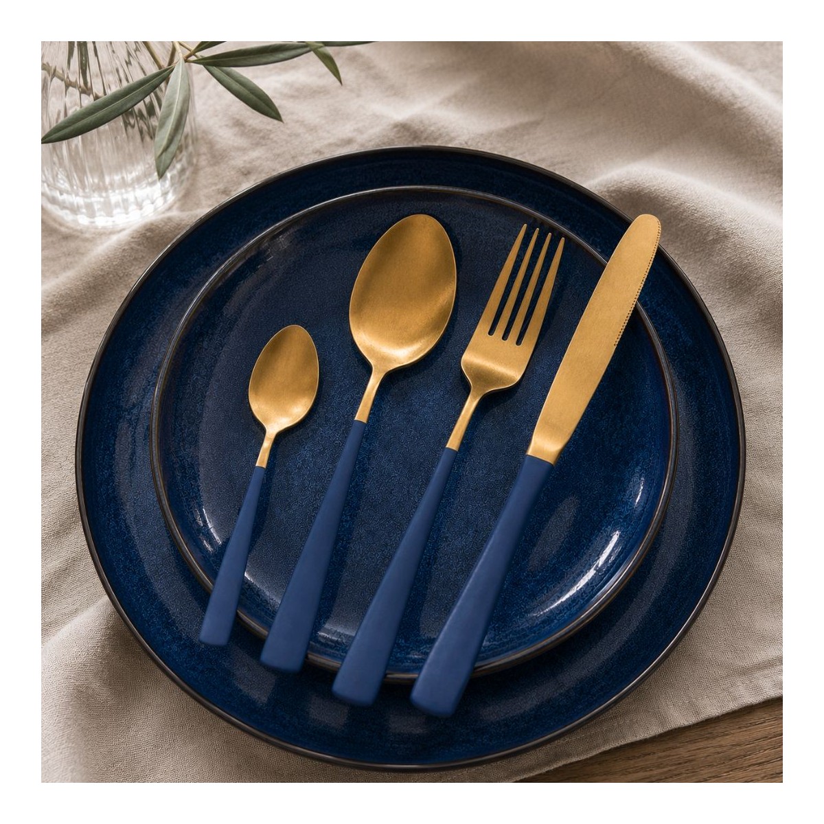 Service d'assiettes et ménagères 42 pièces, BLUE MOON